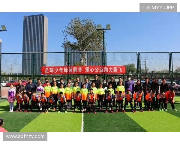 永州队足球奋勇拼搏展现团队精神助力家乡体育事业腾飞