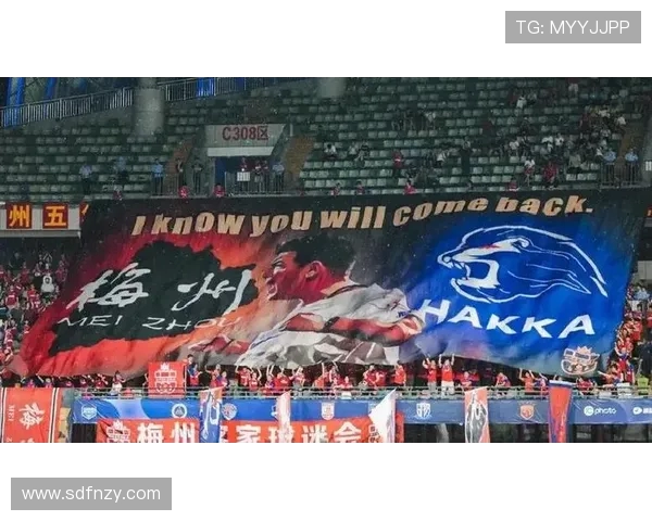 上海申花迎战梅州客家 两队争锋激战引爆本轮精彩对决