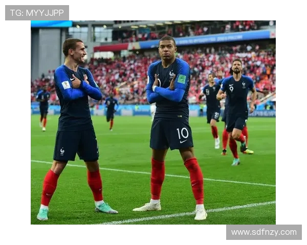 姆巴佩引领法国队重返巅峰之路未来足球巨星的崛起与挑战 姆巴佩引领法国队重返巅峰之路未来足球巨星的崛起与挑战